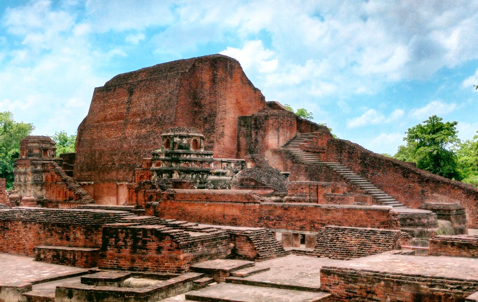 Did Bakhtiyar Khalji Destroy Nalanda University?